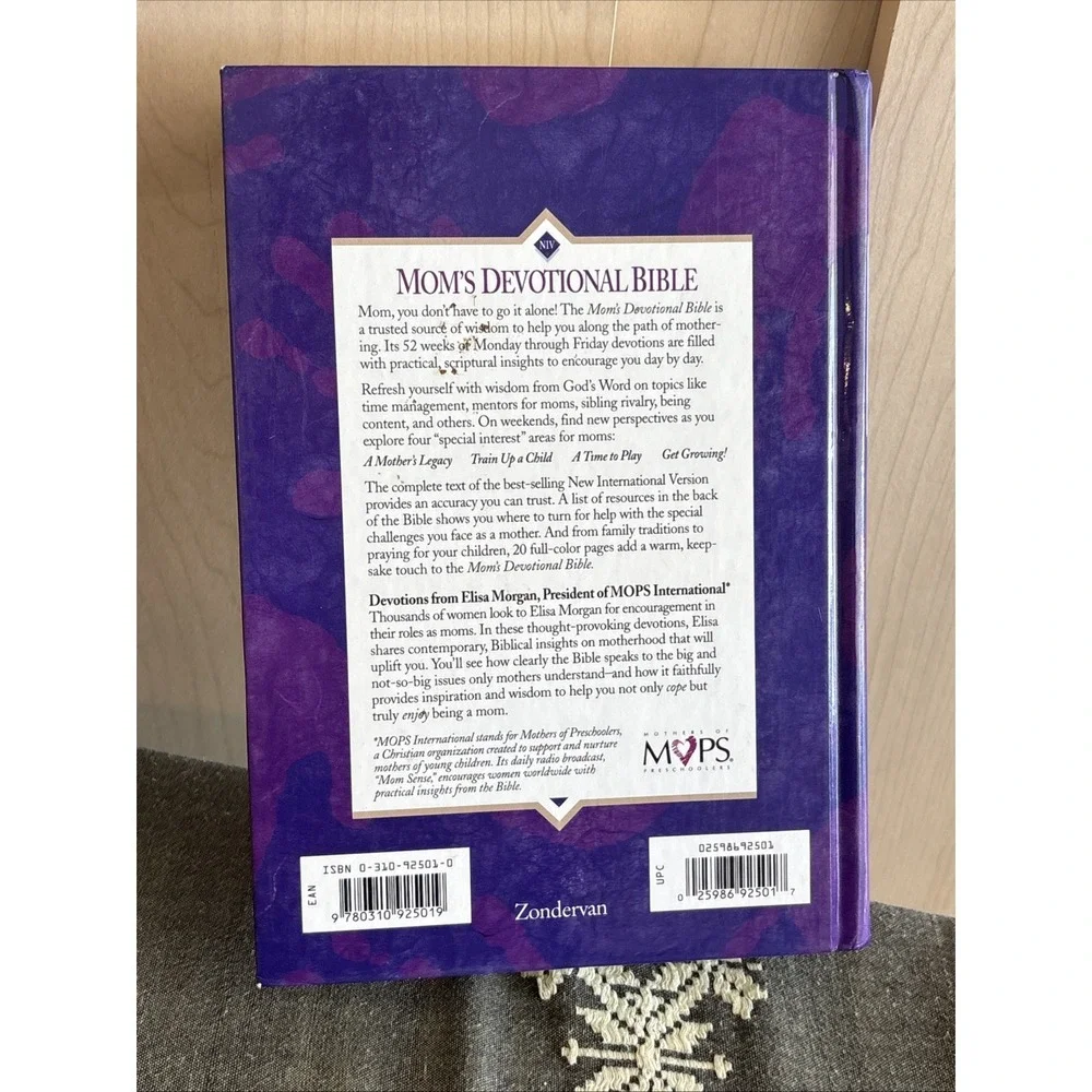 Mom's Devotional Bible Hardback Vintage New International Version 1996 GUC MOPS